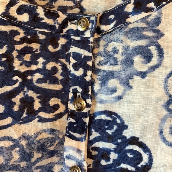 JM Collection Women's Size 12 Top Blue & White Paisley Button Down - Picture 10 of 10